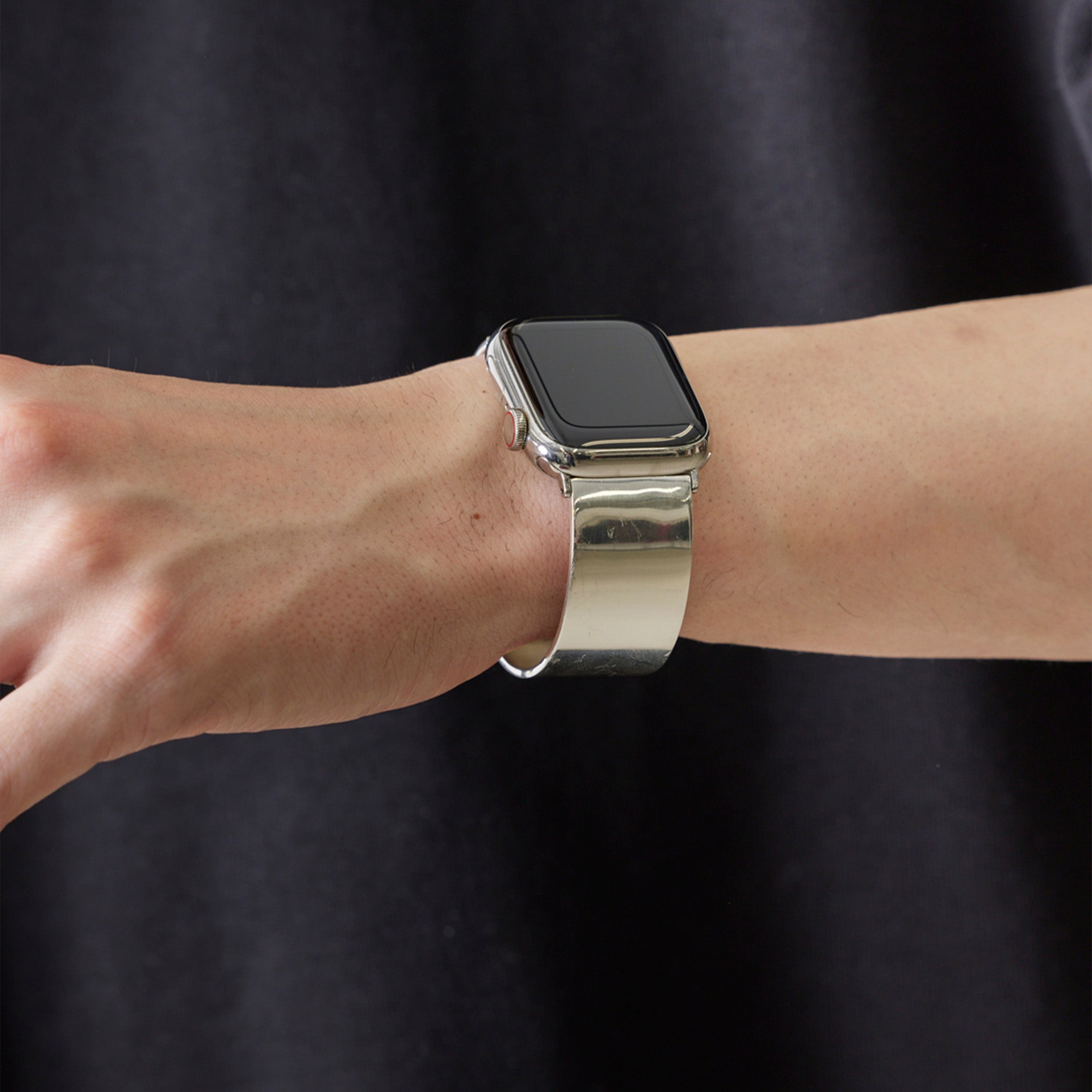 Apple Watch bangle plain