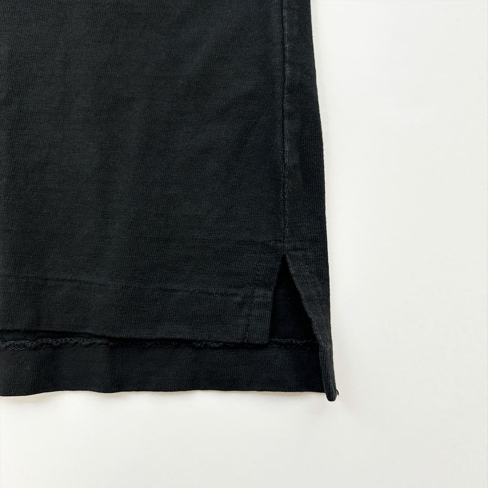 16/T-shirt T (I THINK)