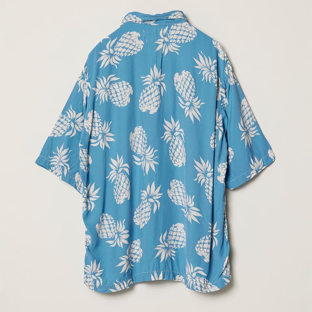 パイナップル柄アロハシャツ