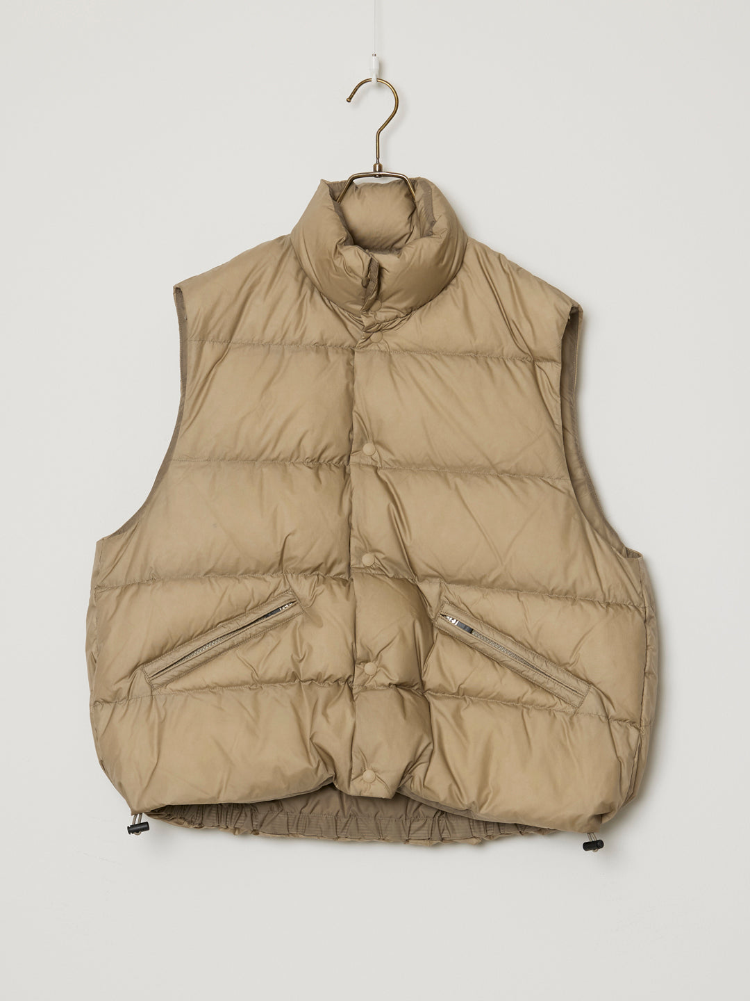 초경량 나일론 클래식 다운 베스트