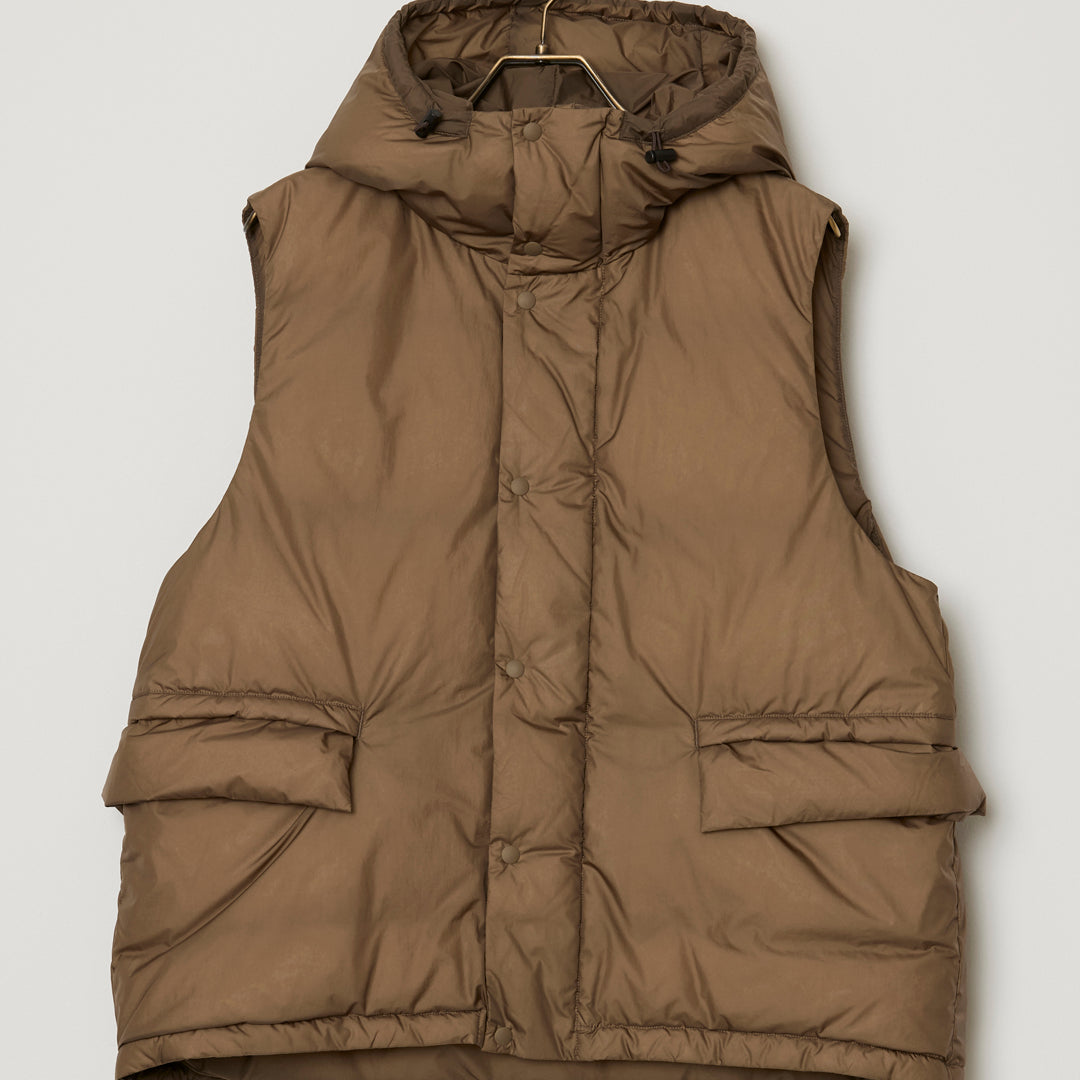 Ultra-lightweight nylon outdoor down vest and hoodie