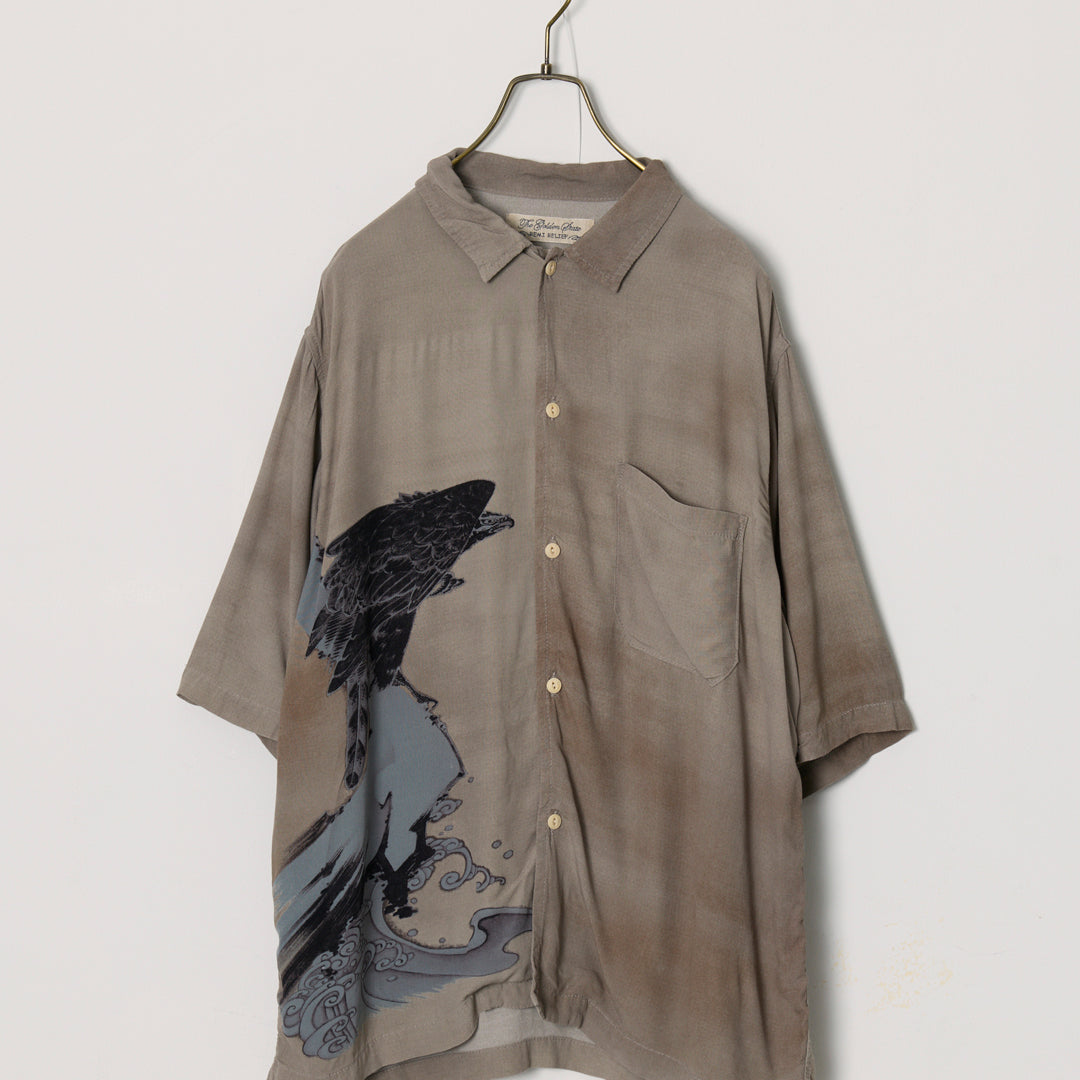 レーヨン鷹柄シャツ半袖