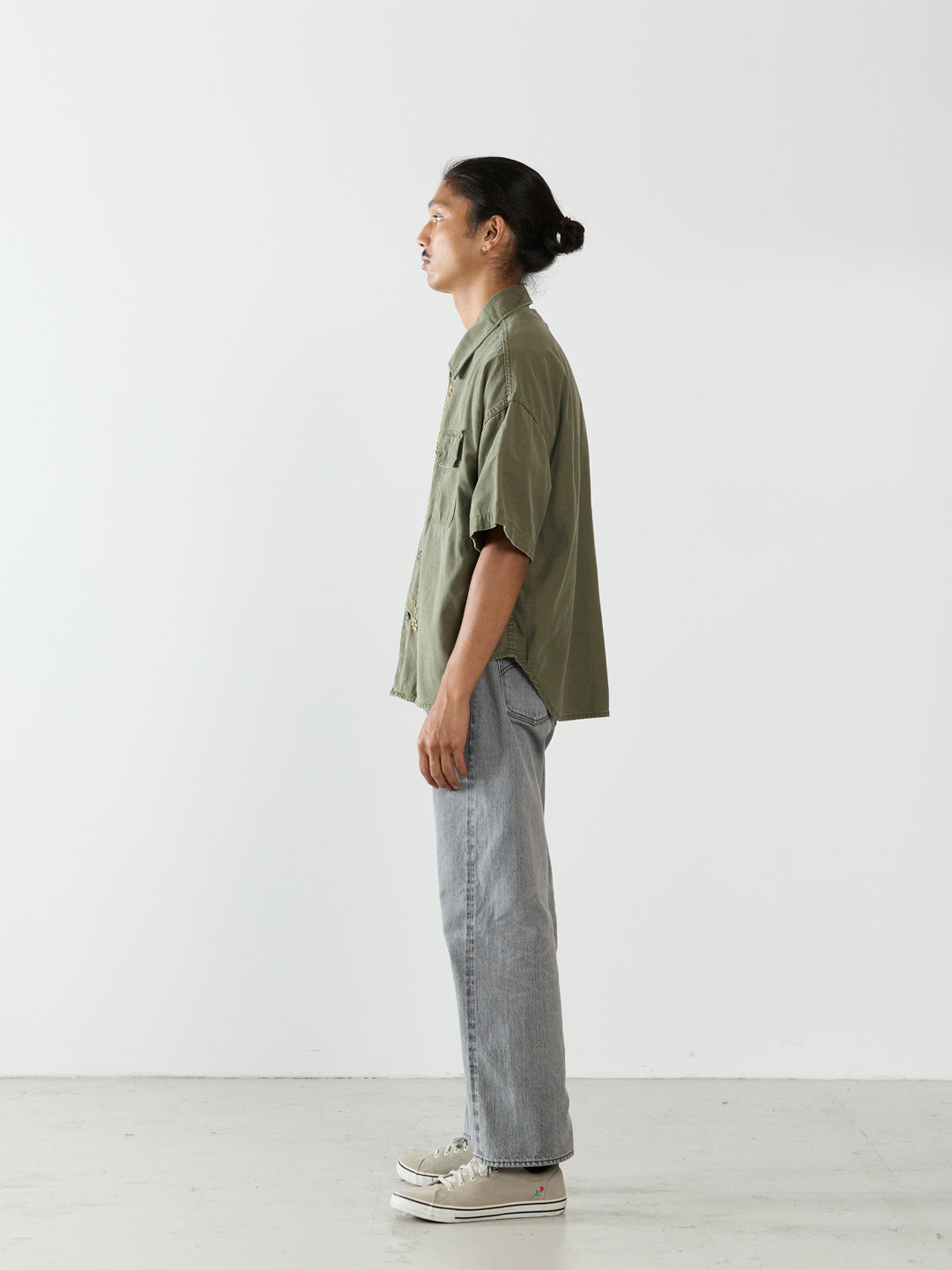WIDE MILITARY S/S SHIRT (Front Studs)