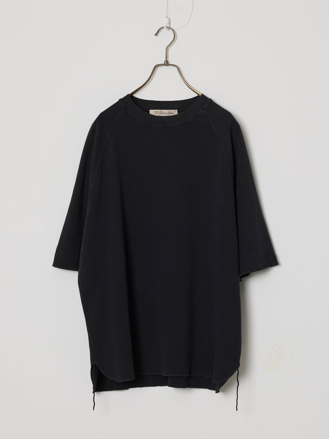 Double-tuck Raglan T-shirt