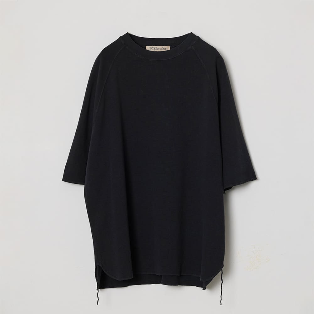 Double-tuck Raglan T-shirt