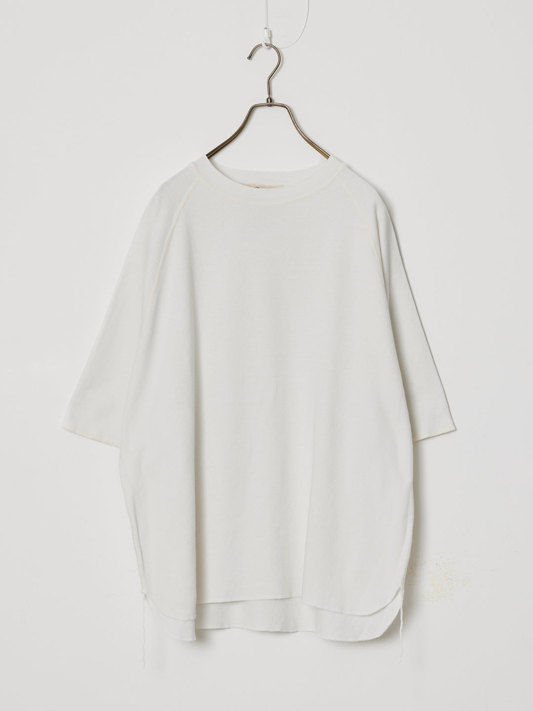 Double-tuck Raglan T-shirt