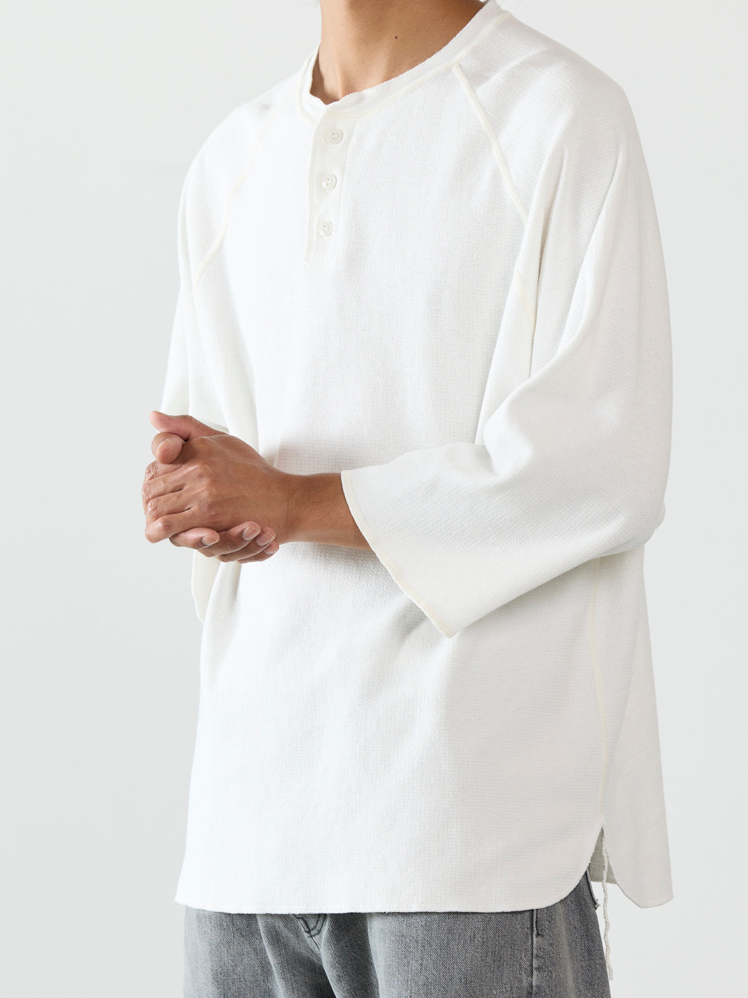 W-tuck Raglan Henley Neck 3/4 Sleeve T-shirt