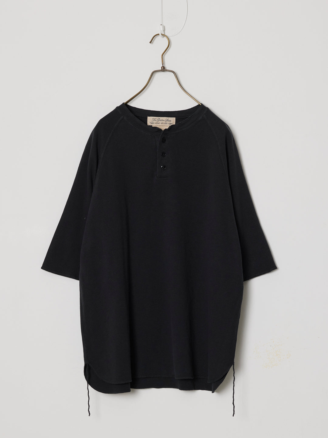 Double-knit Raglan Henley Neck T-shirt