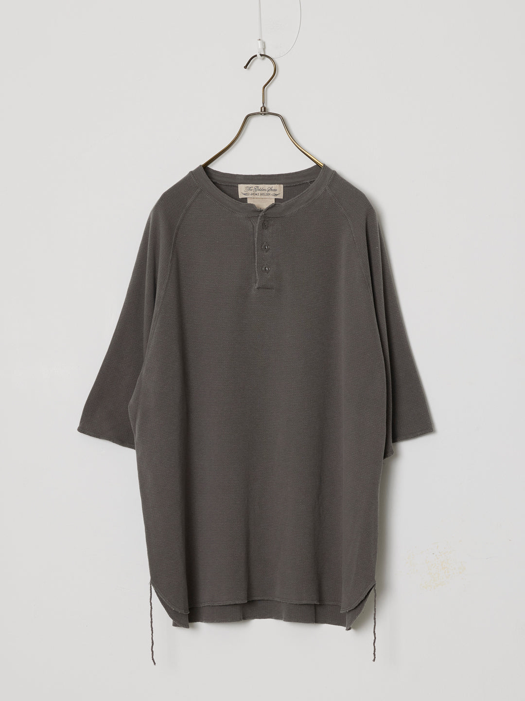 Double-knit Raglan Henley Neck T-shirt
